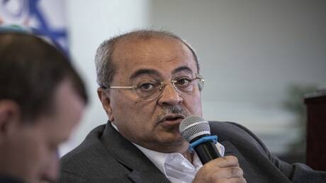 النائب العربي في الكنيست أحمد الطيبي: “المشتركة” قادرة على إحباط مخطط نتنياهو للحكومة الانتقالية