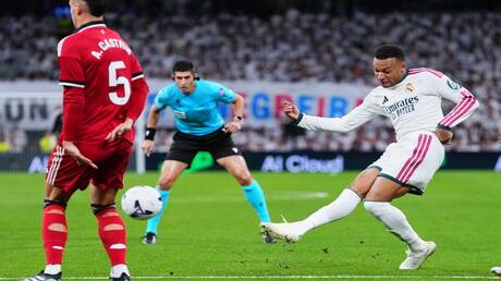 ريال مدريد يتخطى إشبيلية برباعية ويصعد إلى المركز الثالث في ترتيب “الليغا”