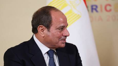 عمرو أديب يكشف سبب قرار السيسي حسم مدة رئاسته