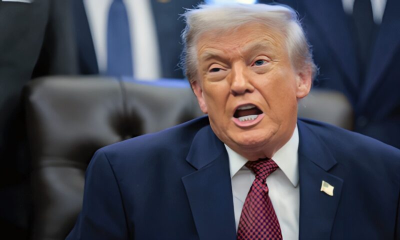 ترامب: يجب على أوروبا أن تغير مسارها وإلا فلن يتبقى منها أثر