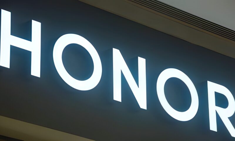 Honor تتحدى آبل وسامسونغ بهاتفها الجديد