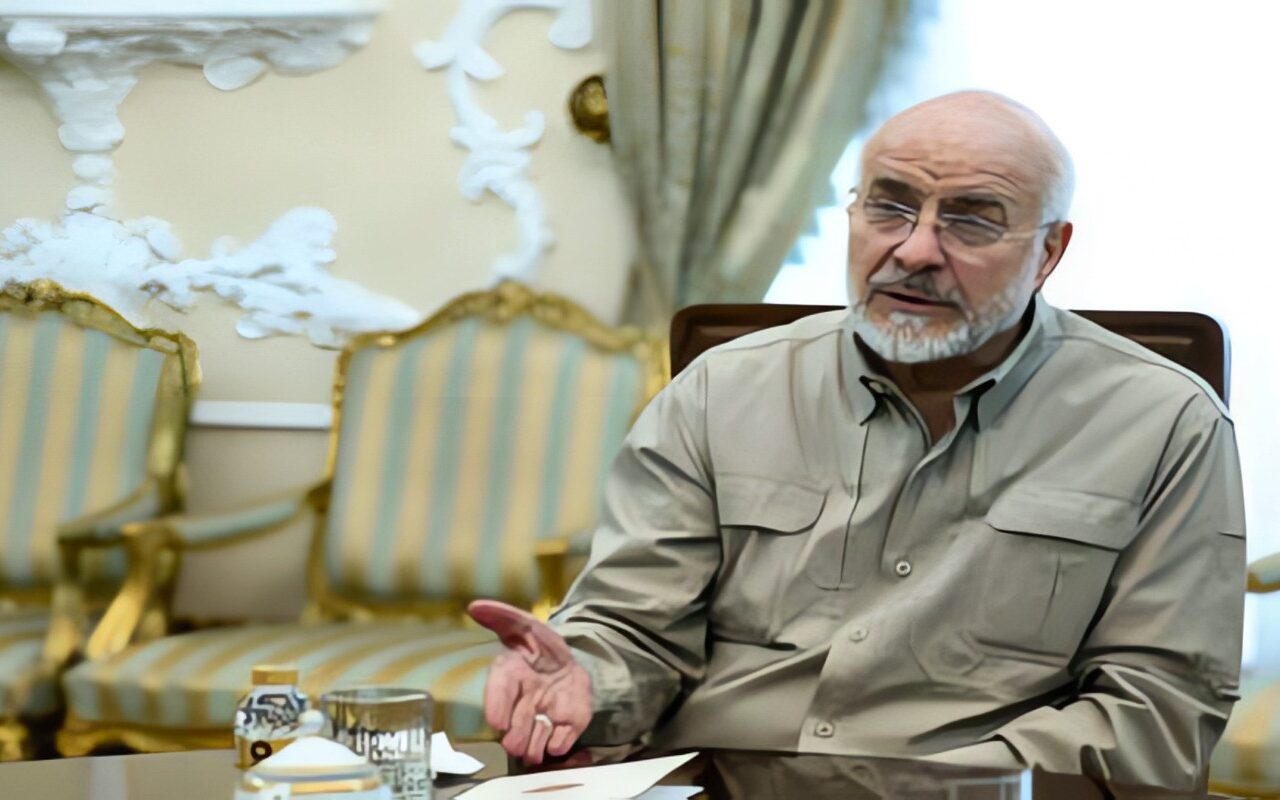 التلفزيون الإيراني: قاليباف يلتقي المرشد الأعلى ويبحث معه مستجدات الحرب في البلاد