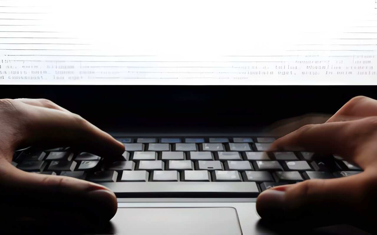 فرنسا توقف عددا من المواقع الحكومية بسبب ثغرة أمنية حرجة