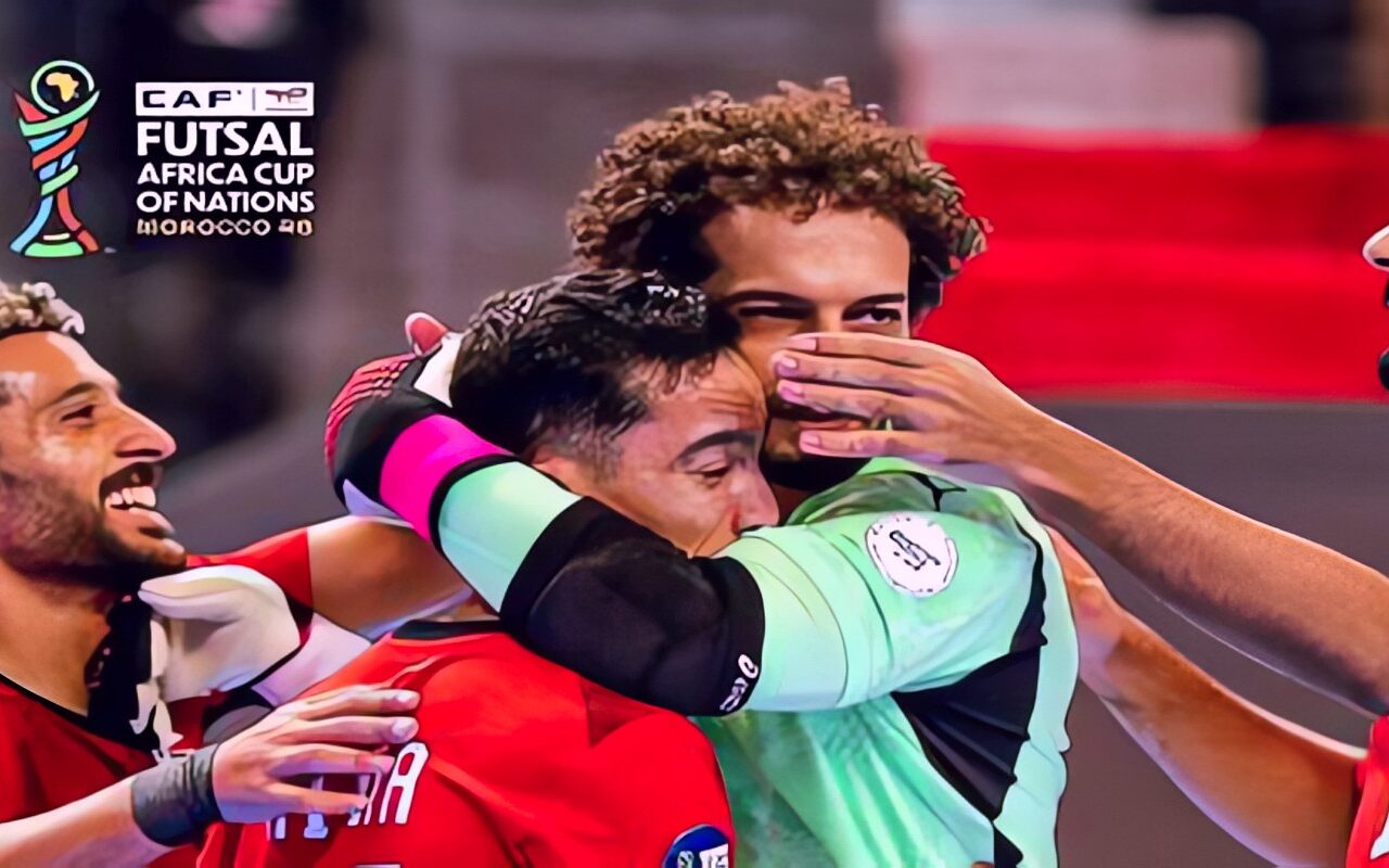 منتخب مصر يكتسح نظيره الجزائري بـ8 ويحصد برونزية كأس إفريقيا للصالات (فيديو)