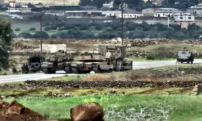 سوريا.. القوات الإسرائيلية تنشر قناصين فوق منازل المدنيين أثناء توغلها في قرية جملة بريف درعا الغربي