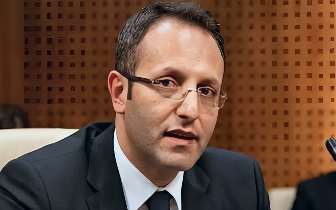 توقيف المستشار السابق لأردوغان