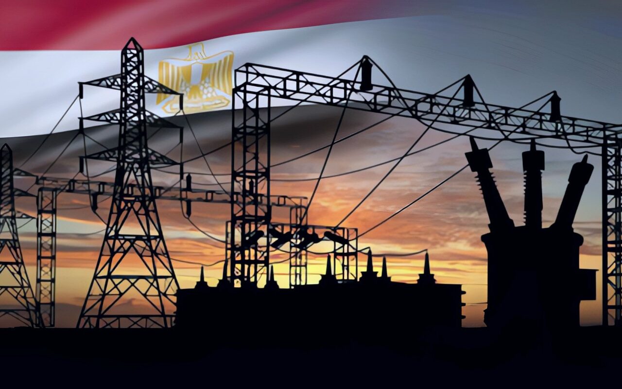 قطع الكهرباء 8 ساعات يوميا.. الحكومة المصرية تكشف تفاصيل التصريح الصادم