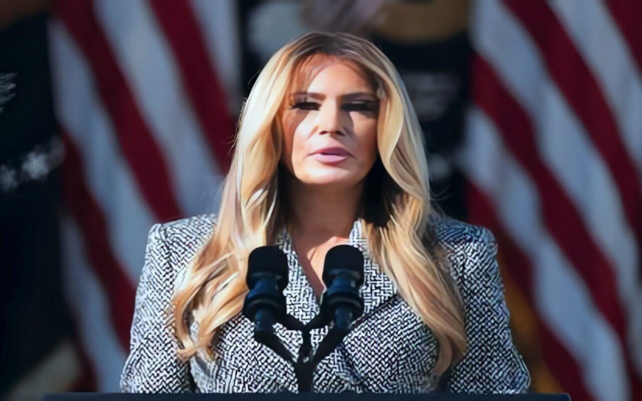 ميلانيا ترامب: صحفيون أمريكيون سيتوجهون إلى أليوشكي خلال وقف إطلاق النار