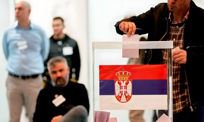 بعد فوز “القائمة الطلابية” في صربيا.. صحفي بريطاني يستبعد تحولا جوهريا تجاه موسكو