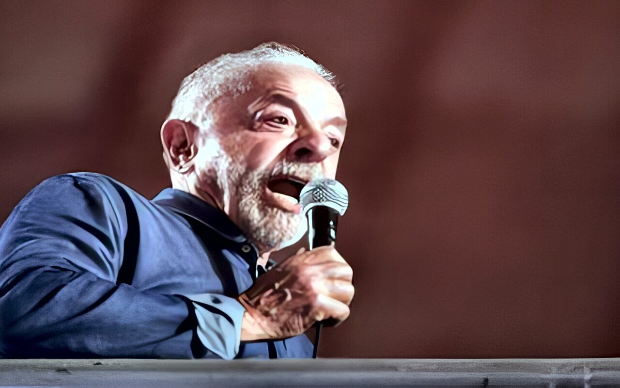 ماذا يعني انتصار الرئيس “لولا” اليساري في البرازيل؟
