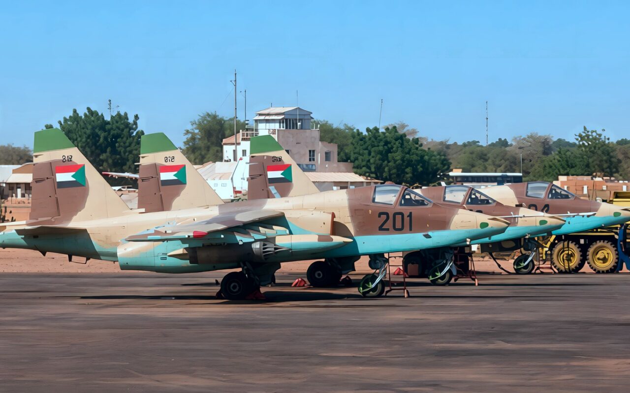 سلاح الجو السوداني يوجه ضربات واسعة لمعاقل “الدعم السريع” في نيالا