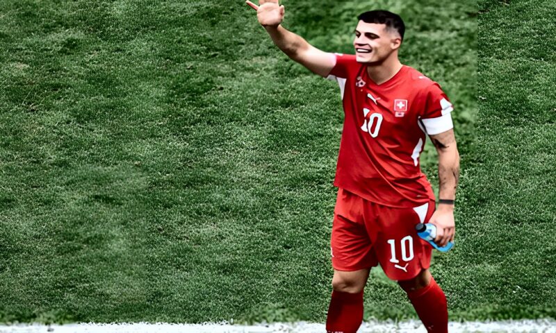 بعد التغيب عن 4 مباريات بسبب قضية التزوير.. تشاكا يعود لقيادة منتخب سويسرا