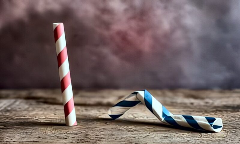دراسة كورية تثير الشكوك حول فوائد مصاصات الشرب الورقية وتربطها بالسرطان
