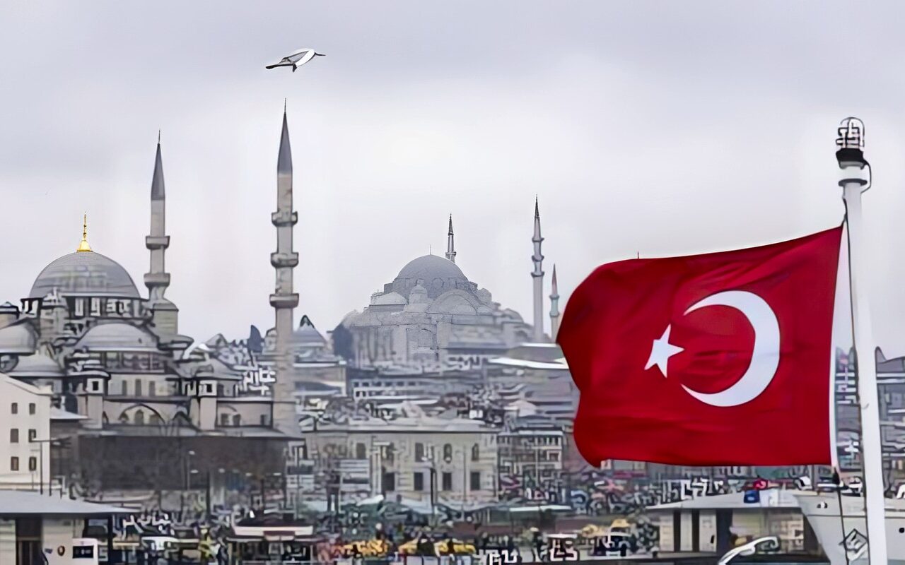 أردوغان يؤكد لترامب استعداد تركيا لدعم جهود حل النزاع الأوكراني