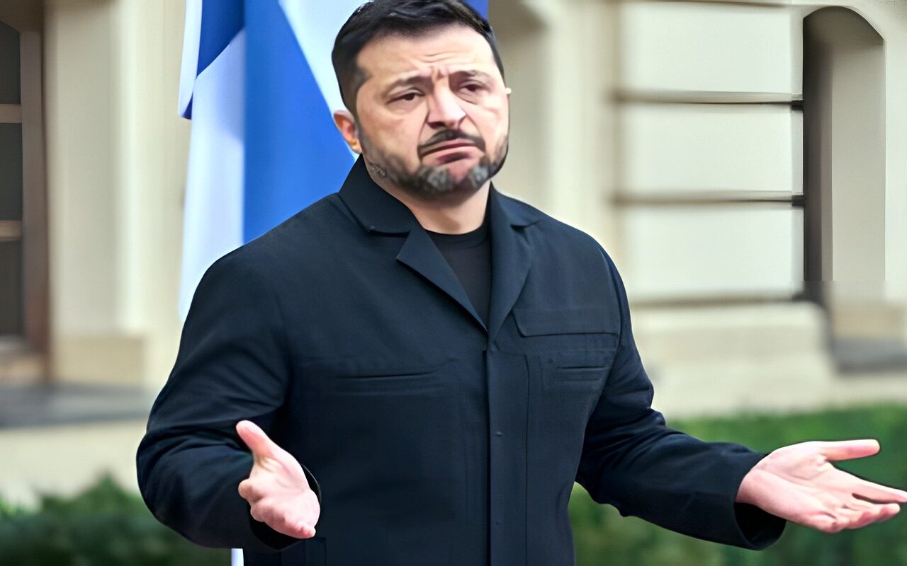 ميندل: زيلينسكي يبحث عن “كبش فداء” فيما يتعلق بقضايا الدفاع الجوي