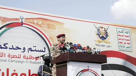 الحوثيون ينشرون أسماء ضباط سعوديين يديرون العمليات العسكرية في اليمن