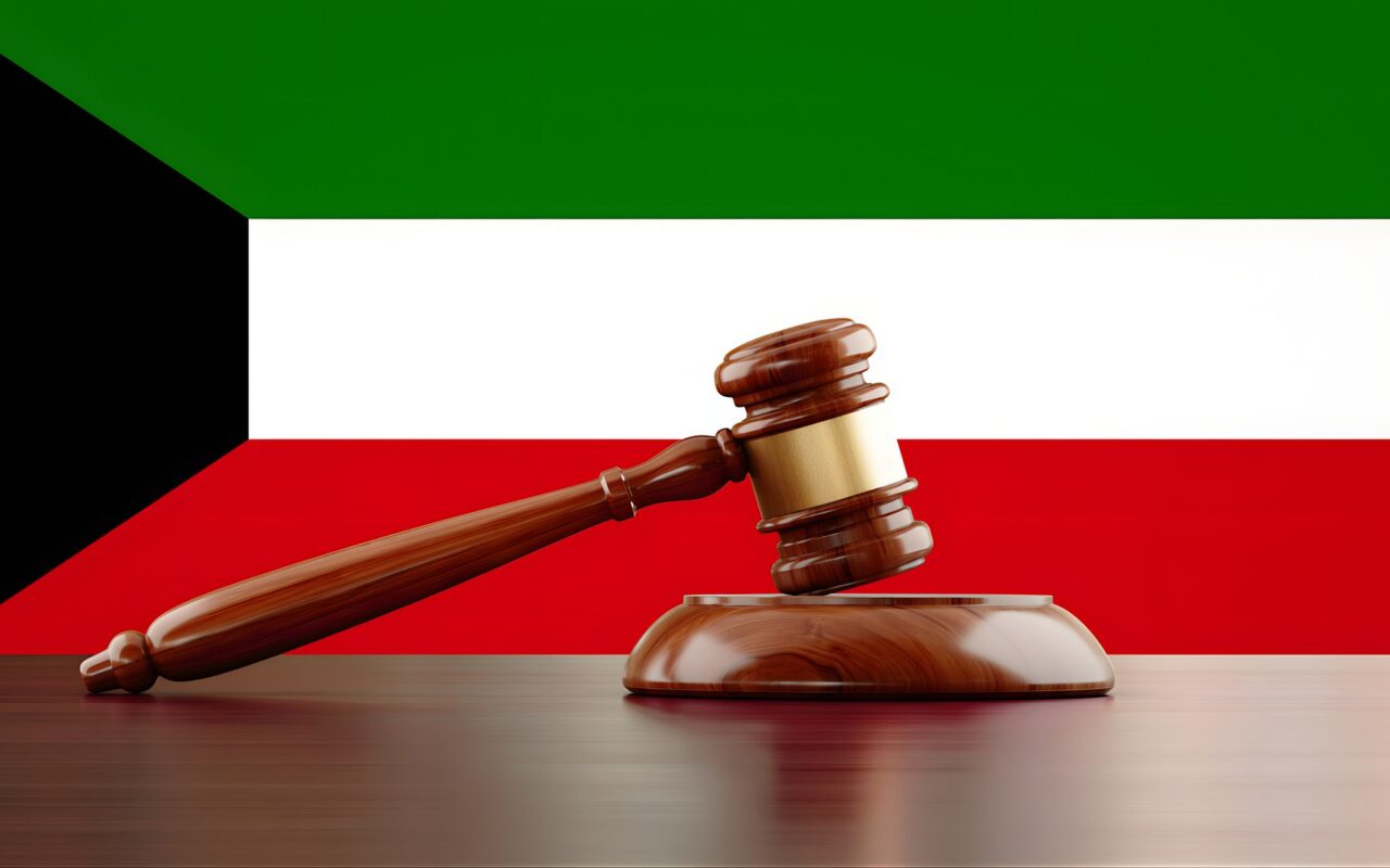 الكويت تواصل تطبيق المادة “14” بمنهجية استخباراتية وقانونية وتسقط  جنسية 544 شخصا