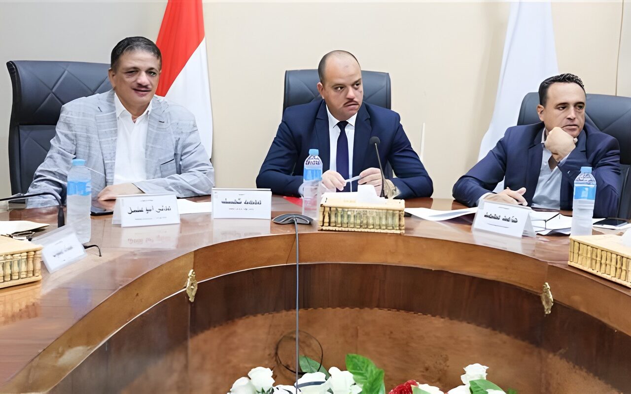الوادي الجديد.. تقييم المتقدمين لشغل الوظائف القيادية بالشؤون الصحية