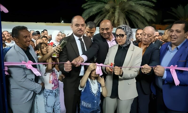 محافظ الوادي الجديد تفتتح وحدة طب الأسرة بقرية القصر بالداخلة