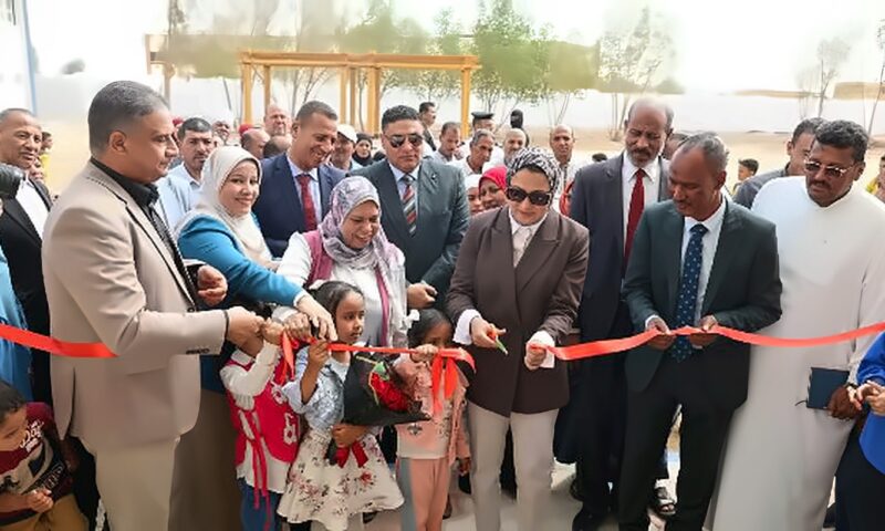 محافظ الوادي الجديد تفتتح مدرسة عدن الإبتدائية المشتركة بباريس
