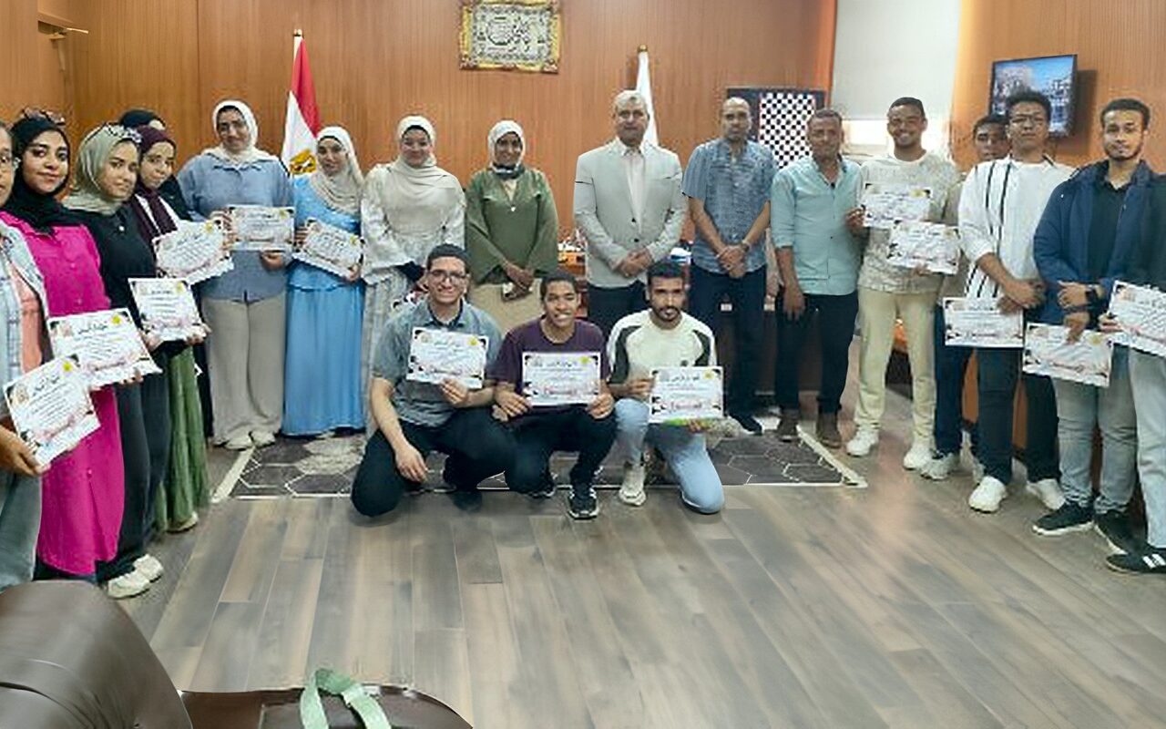 مسابقة ثقافية لطلاب كلية العلوم بجامعة الوادي الجديد…صور
