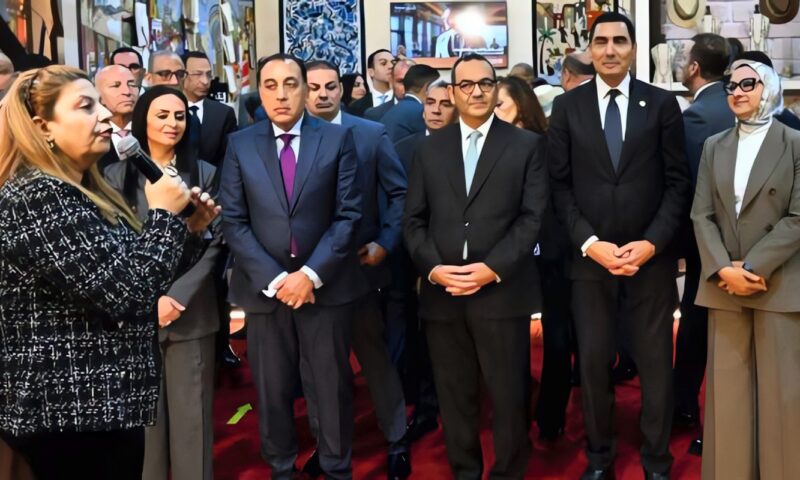 محافظ الوادي الجديد تشارك قي افتتاح الدورة الثامنة لمعرض “تراثنا 2026” لدعم الحرف اليدوية والتراثية