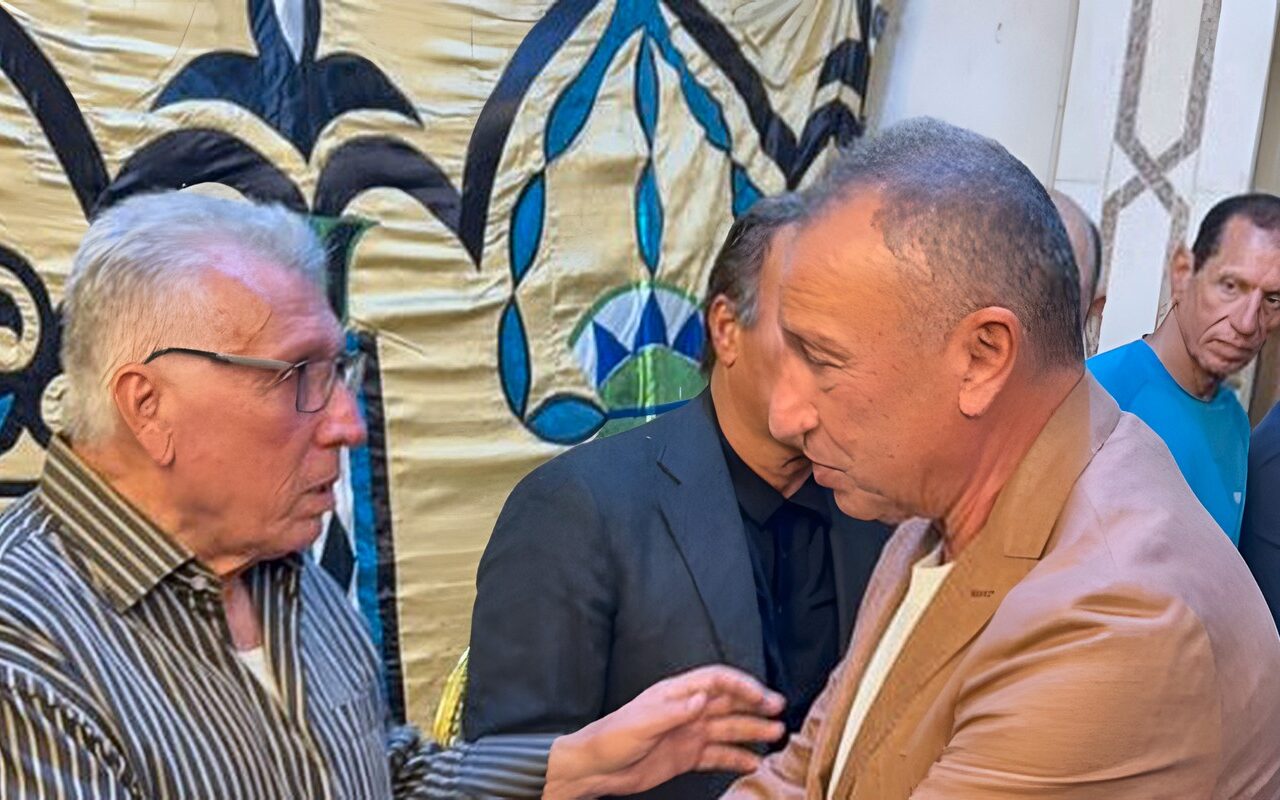 بحضور الخطيب.. نجوم الكرة المصرية يتوافدون علي عزاء نصر إبراهيم