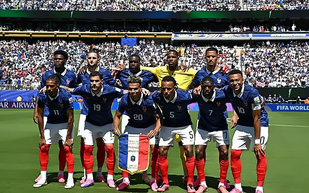 أبرزها فرنسا ضد بلجيكا، مواعيد مباريات اليوم الإثنين والقنوات الناقلة