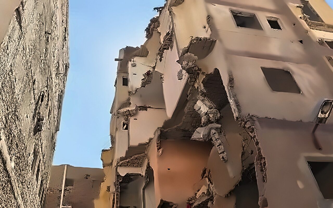 دون إصابات.. انهيار عقار خالٍ من السكان في أبو قير بالإسكندرية