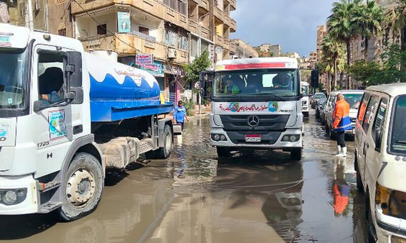اضطراب حالة الطقس.. محافظ الإسكندرية يرفع درجة الاستعداد القصوى