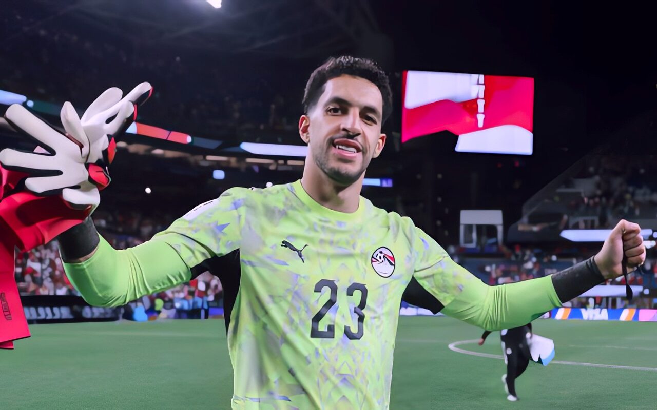 خالد الغندور: مصطفى شوبير يقطع إجازة زواجه ويعود لتدريبات الأهلي.. والأقرب للمشاركة أمام مودرن