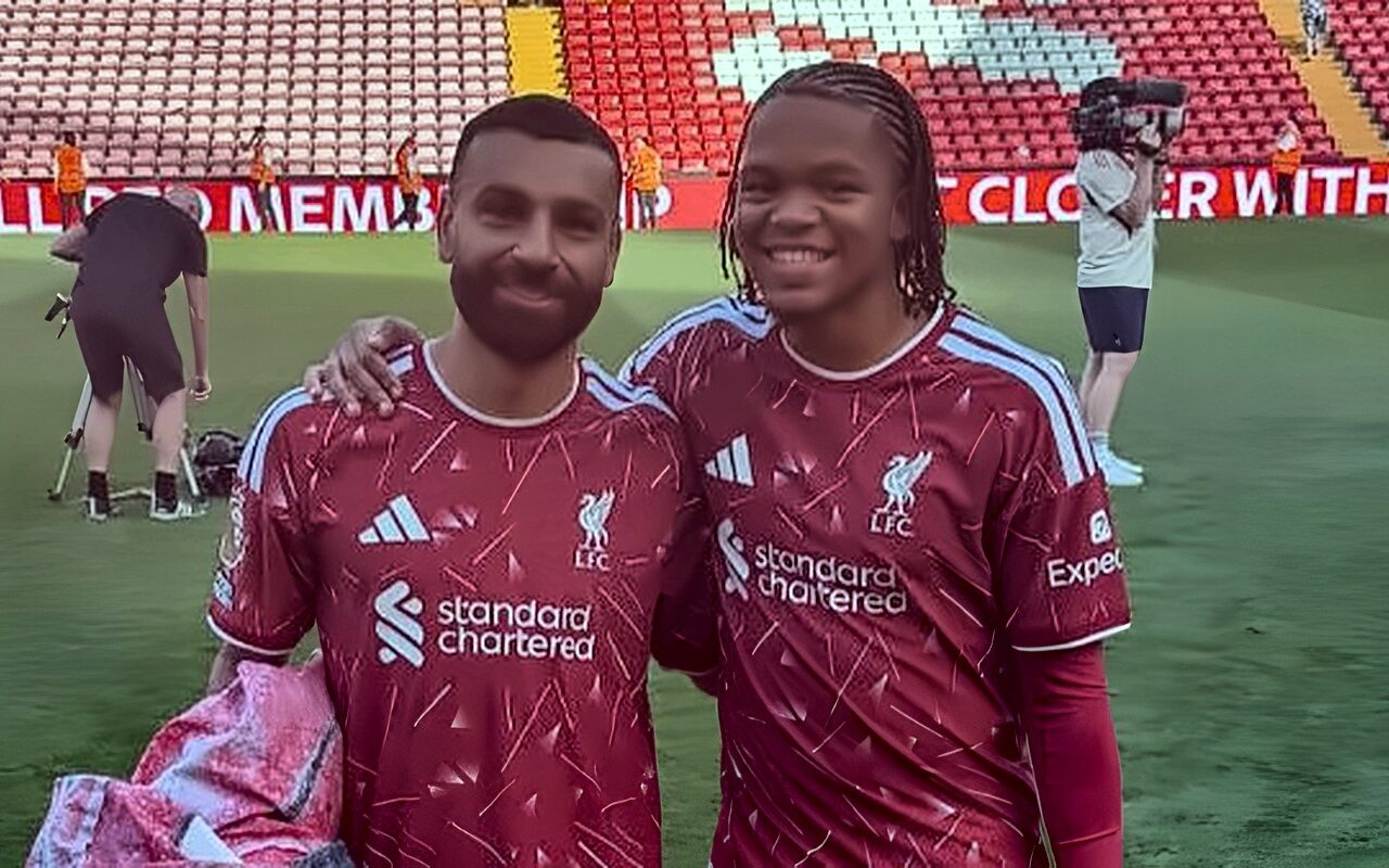 ريو نجوموها يكشف تأثير محمد صلاح على مسيرته مع ليفربول