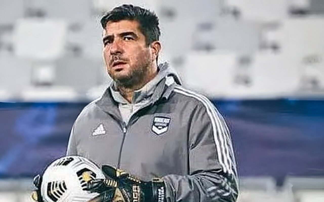 الزمالك ينهي أزمة البرتغالي فيتور بيريرا بعد شكواه ضد النادي