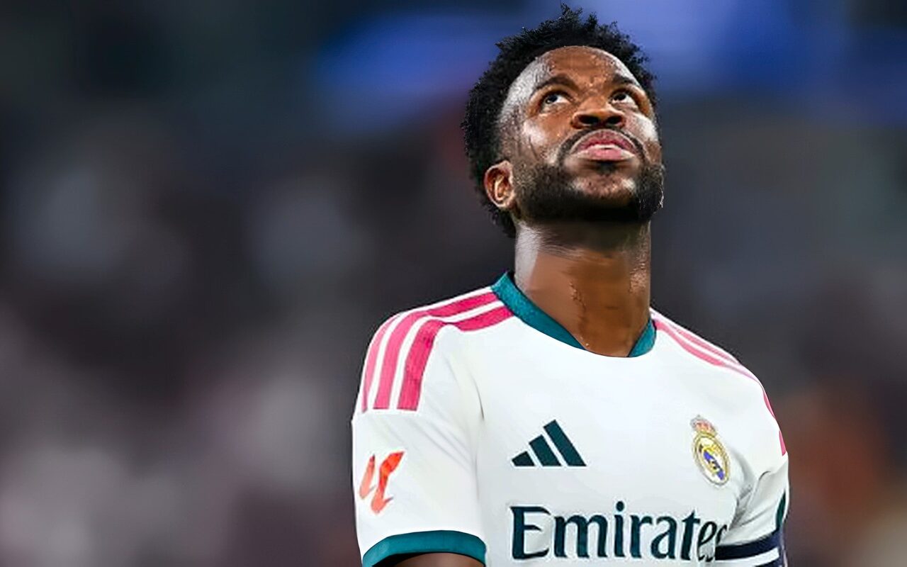 فينيسيوس مهدد بالغياب عن كلاسيكو ريال مدريد وبرشلونة بسبب عقوبة الإيقاف