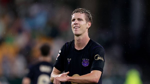 أولمو: برشلونة أولًا قبل صدامي باريس وريال مدريد