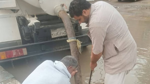 تحرك عاجل في مرسى مطروح لشفط مياه الأمطار وإعادة السيولة المرورية بالشوارع
