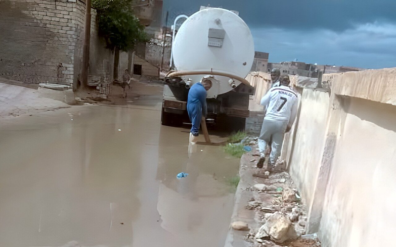 تحركات مكثفة بمطروح لسحب مياه الأمطار من محيط مقابر المغاربة