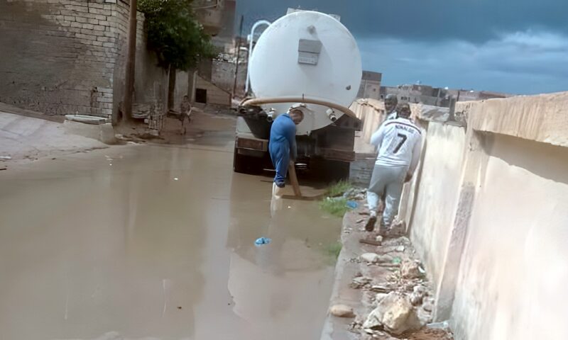تحركات مكثفة بمطروح لسحب مياه الأمطار من محيط مقابر المغاربة