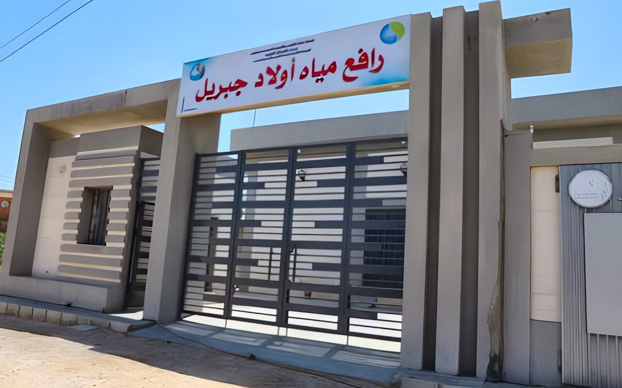 رئيس شركة مياه مطروح  يتفقد محطتي صرف صحي التلفزيون وباب البحر