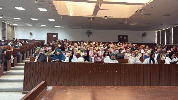 بتوجيهات محافظ الإسماعيلية.. إقبال على اختبارات القبول للعمل بمشروع الصوب الزراعية بالتل الكبير