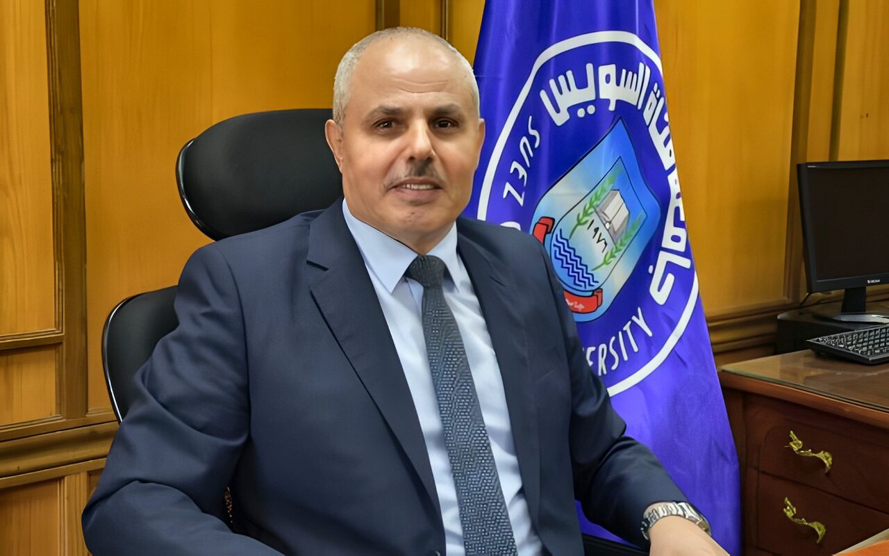 ثلاثة برامج توعوية لتعزيز الوعي البيئي والصحي بجامعة قناة السويس