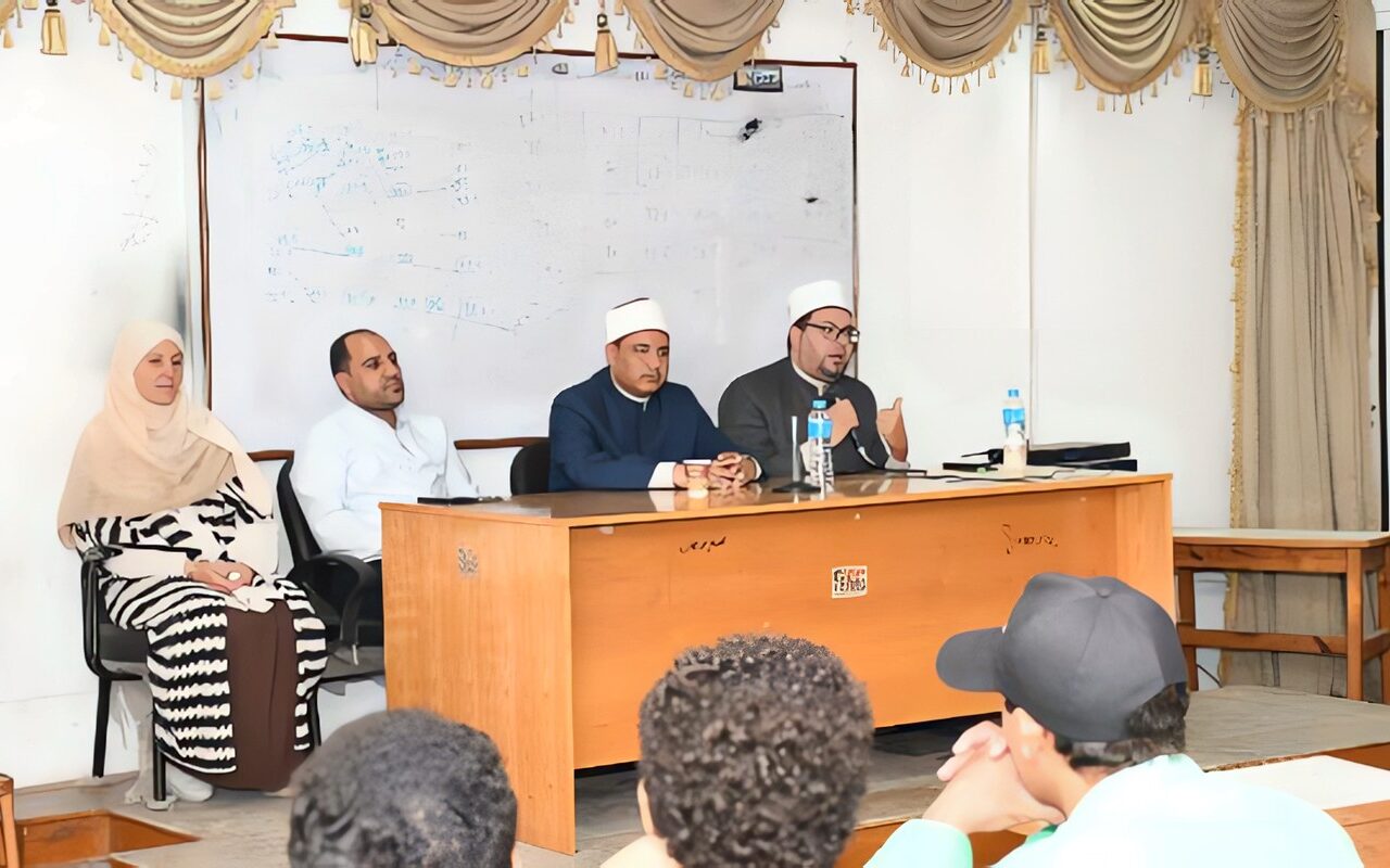 جامعة قناة السويس والأزهر الشريف يواصلان ندوات تعزيز المواطنة وترسيخ الانتماء الوطني