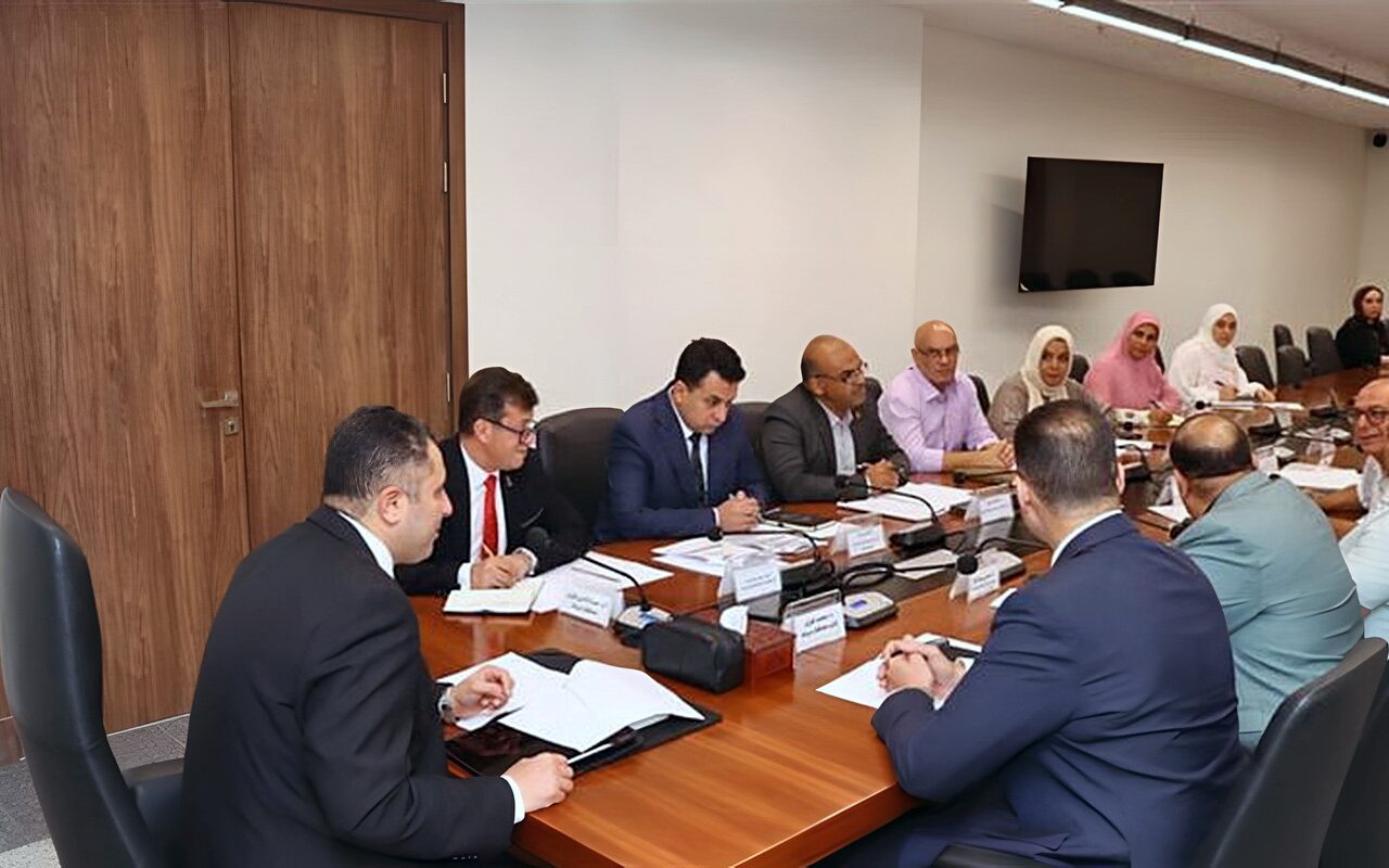محافظ دمياط يتابع ترتيبات التشغيل الفعلي لمركز معلومات شبكات المرافق