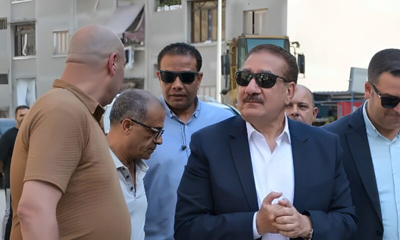 محافظ بورسعيد يتابع مستجدات أعمال التطوير الشامل لـ72 عمارة بالمنطقة الأولى بحي المناخ
