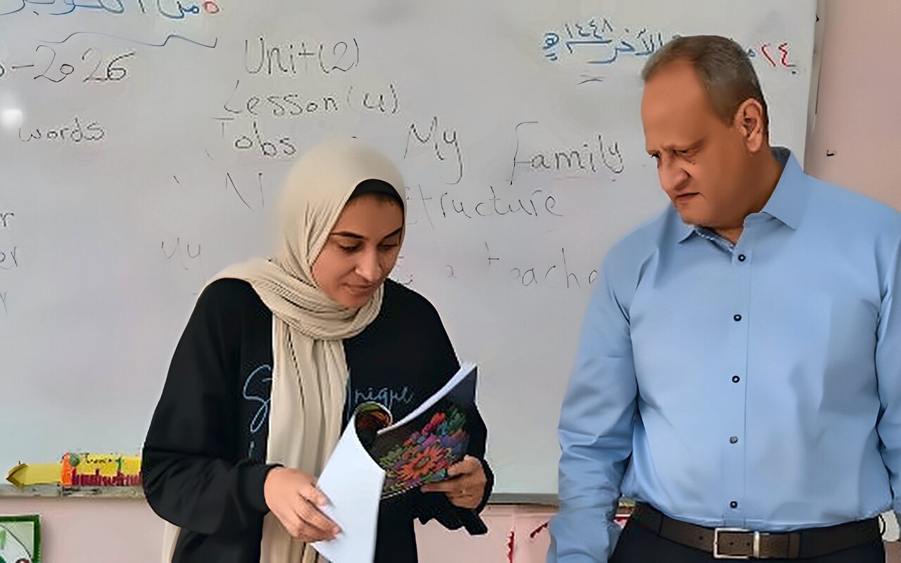 بدوي يتابع إجراء التقييمات ويشيد بانضباط العملية التعليمية فى بورسعيد