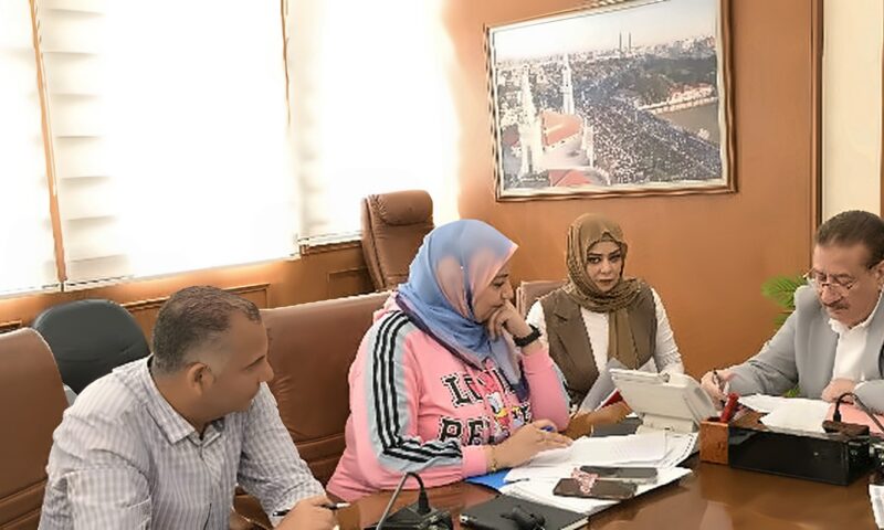 محافظ بورسعيد يوجه بفحص طلبات العلاج وفرص العمل واحتياجات ذوي الهمم