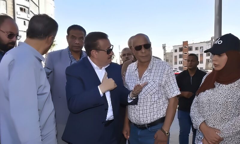 محافظ بورسعيد يتابع أعمال تطوير 110 عمارة بالمنطقة الخامسة بحي المناخ