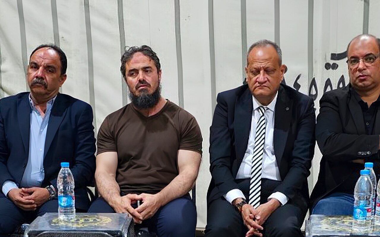 وكيل تعليم بورسعيد يقدم واجب العزاء لأسرة الطالب آدم محمد الأحمدي