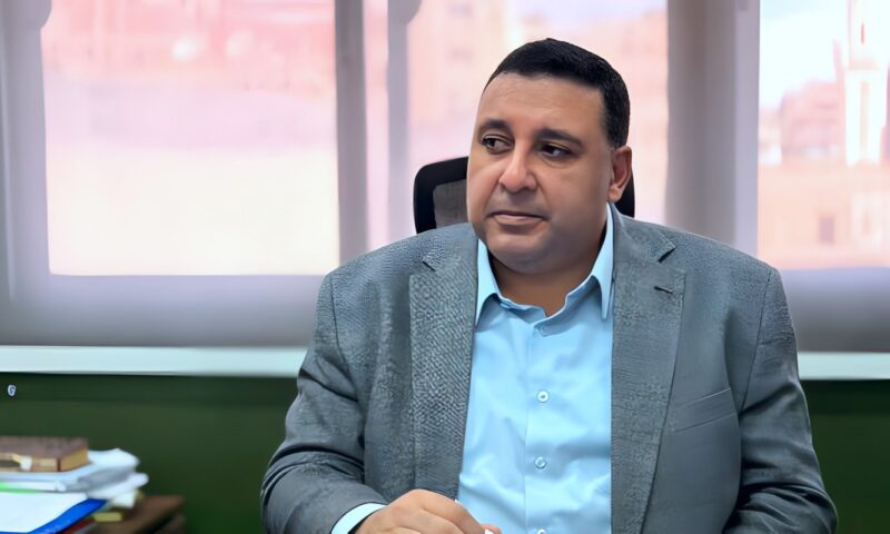 بمختلف مراحل الإنتاج .. رئيس مياه القناة : تعقيم الشبكات وفحص العينات