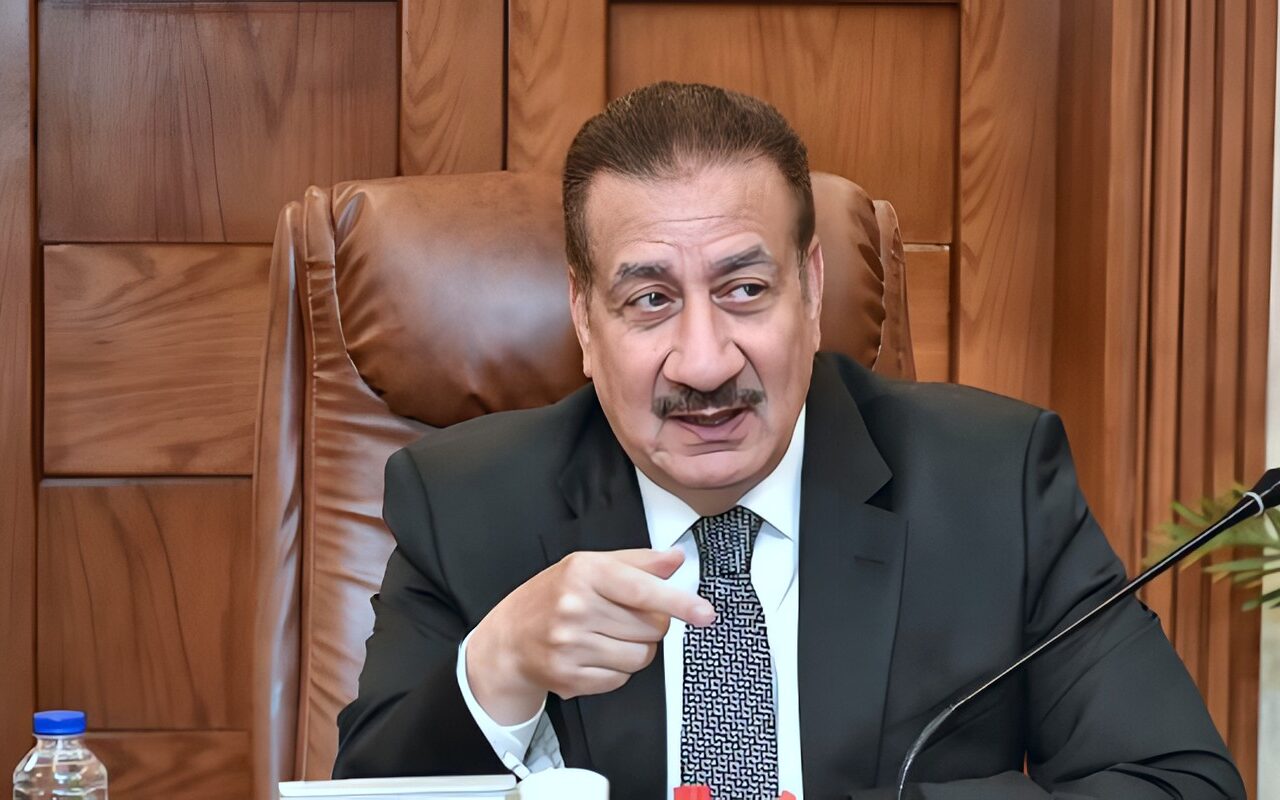 محافظ بورسعيد يصدق على النزول بسن القبول بمرحلة التعليم الأساسي شهرين للعام الدراسي 2026/2027